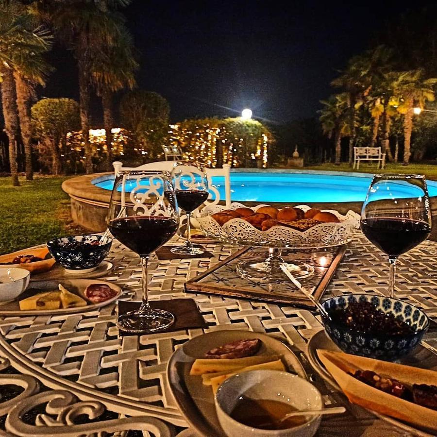 Bed and Breakfast Le Stanze Dei Mori - Quadrupla Con Bagno Privato Mascalucia Exterior foto
